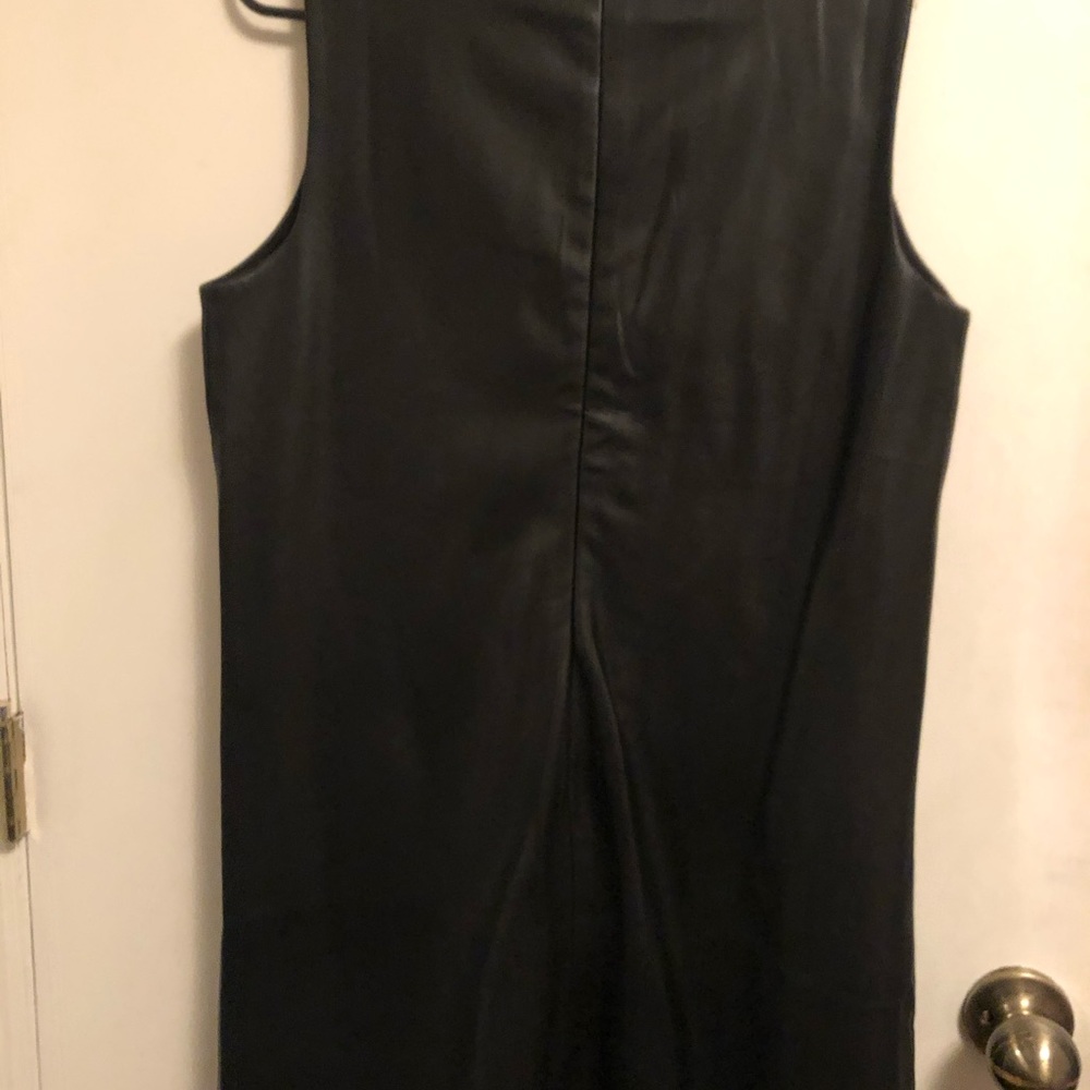 Cutout Dress - Picture 2 of 3